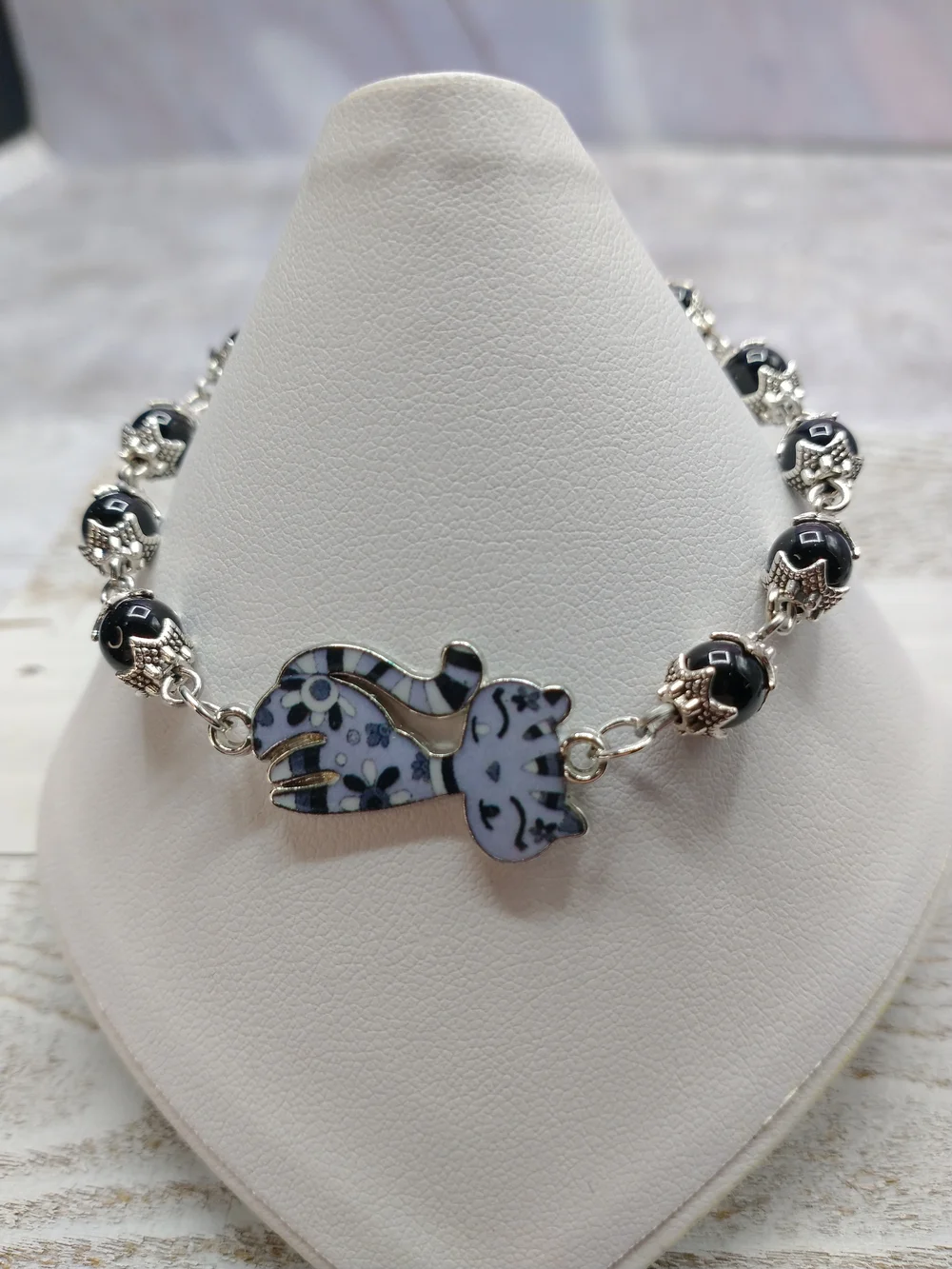 New Hand Crafted Cute Beaded Cat Bracelet